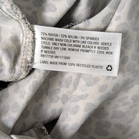 A NEW DAY Women's Straight Leg Pants Size 2 Animal Print - Picture 10 of 10